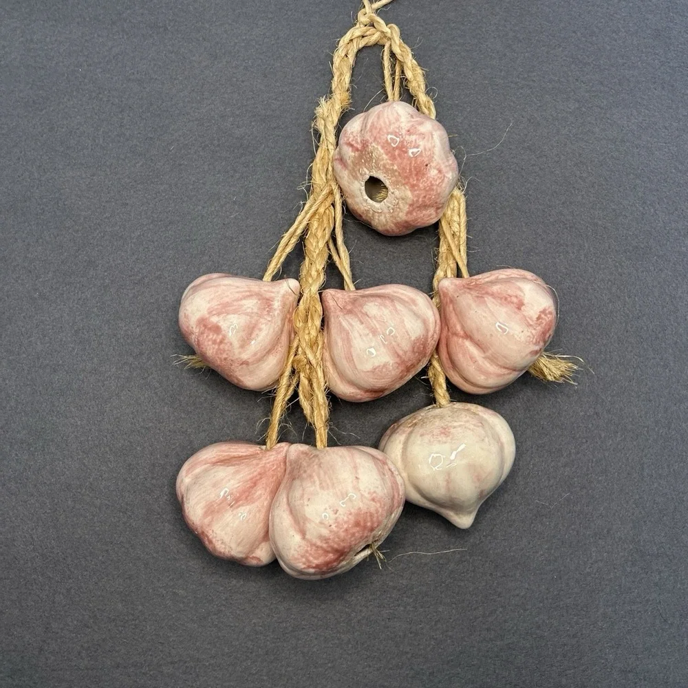 Vintage Ceramic Garlic Braid Wall Decor Pink Bulbs Hanging‎ Rope 7 Heads